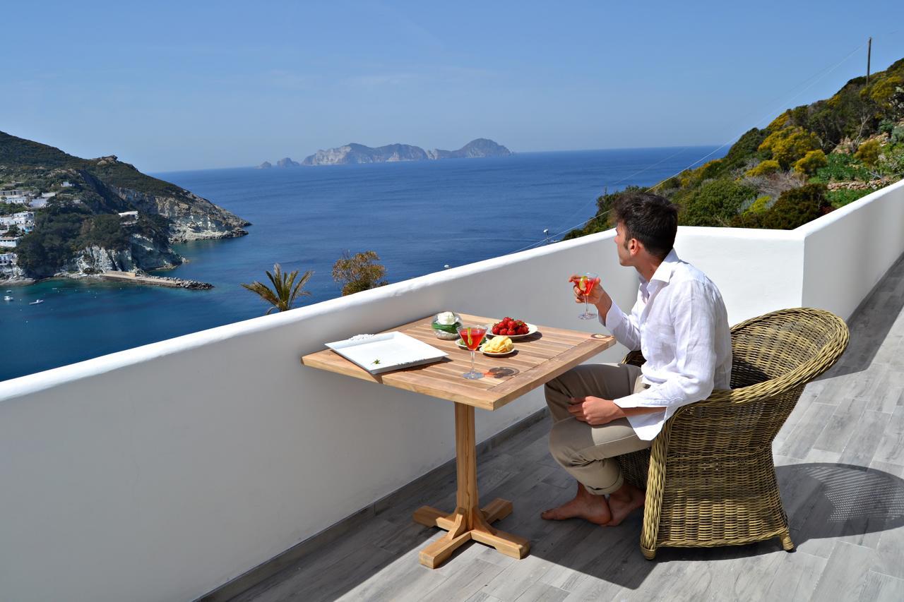 Maridea Casa Vacanza- Le Alcove sul Mare Suites Ponza Exterior foto