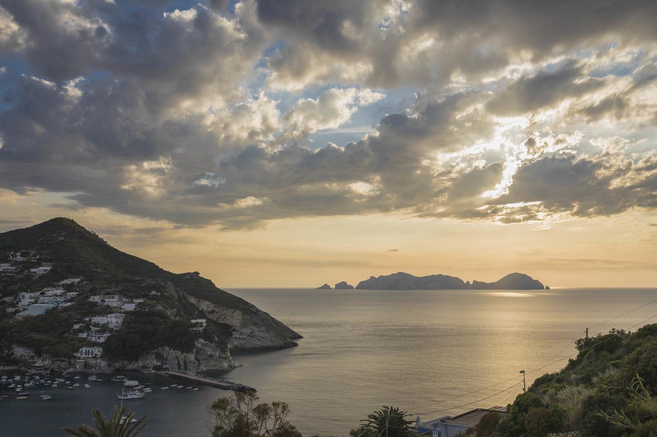 Maridea Casa Vacanza- Le Alcove sul Mare Suites Ponza Exterior foto