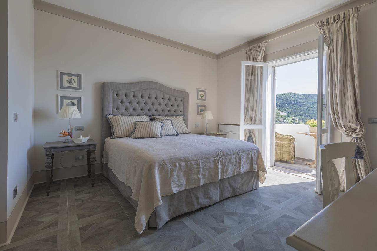 Maridea Casa Vacanza- Le Alcove sul Mare Suites Ponza Exterior foto