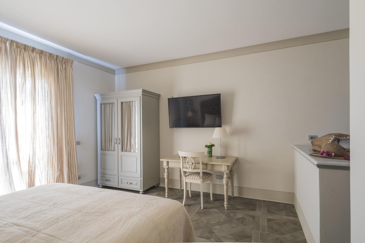 Maridea Casa Vacanza- Le Alcove sul Mare Suites Ponza Exterior foto